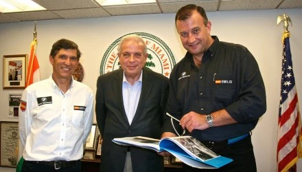 Alcalde Miami Gustavo Cuervo Emilio Quesada