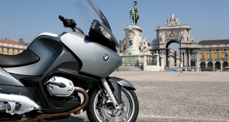 lisboa-pza-comercio-moto-2_0