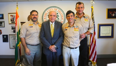 Jose, Alcalde Gus Emilio interior