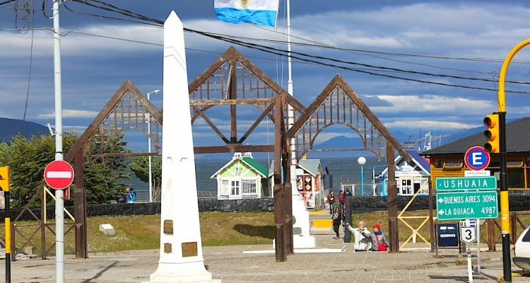 ushuaia plaza